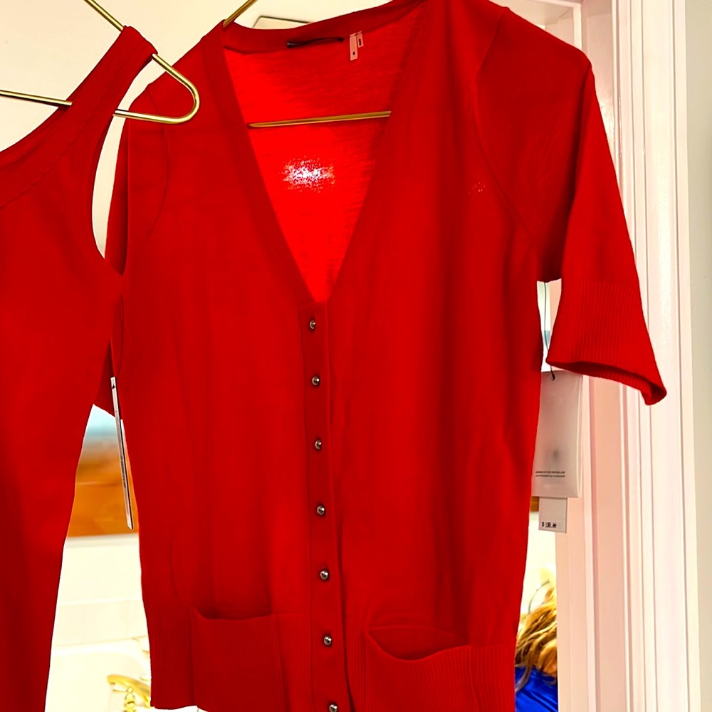 Elke Tahari red sweater set with tags never worn size small and tank size XS/S